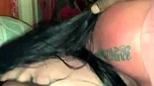 Međurasni oralni seks sa sloppy glavom i velikim crnim kurcem