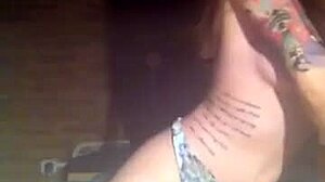 Vídeo exclusivo de fetiche com uma jovem latina amadora com uma grande pila
