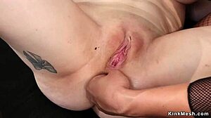 Asiatische Lesben erforschen ihren BDSM-Fetisch mit Bondage und Anus-Licking