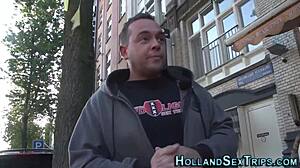 Amateur-holländische Prostituierte wird für Sex bezahlt
