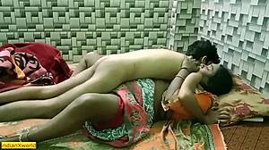 Băiatul indian drăguț se masturbează într-un videoclip făcut acasă