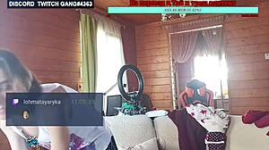 Live streamer flashes her big tits on camera