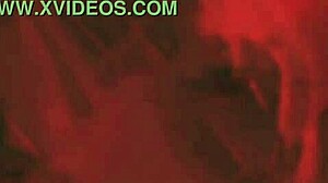 Ansiktsutløsning: Dharla 666 svelger en ladning med svart sæd