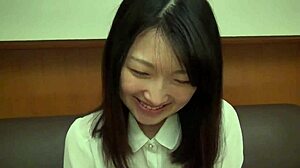 Japanse amateur babe wordt ondeugend in ongecensureerde Java-video